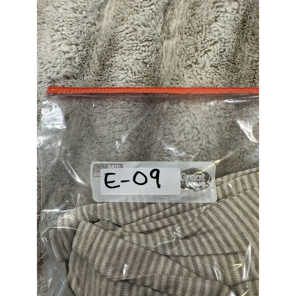 SPLENDID Ribbed Turtleneck Top Size XL Beige Color - Picture 12 of 12